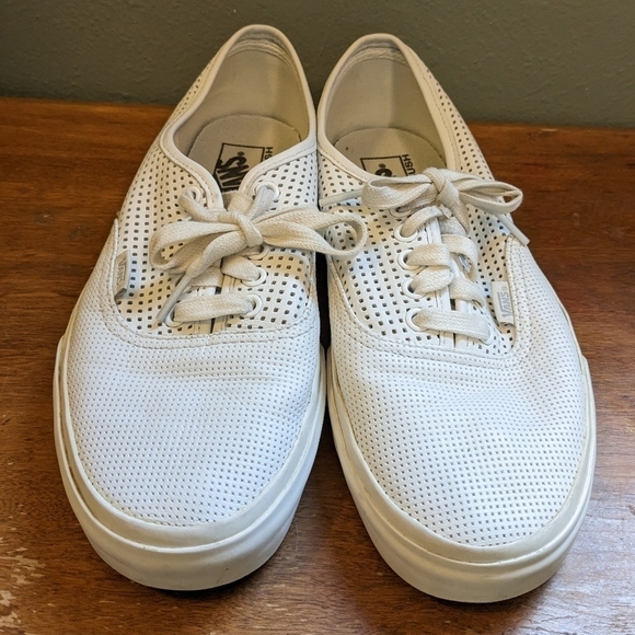 VANS AUTHENTIC DX SQUARE PERF WHITE SIZE 10 - Picture 2 of 9